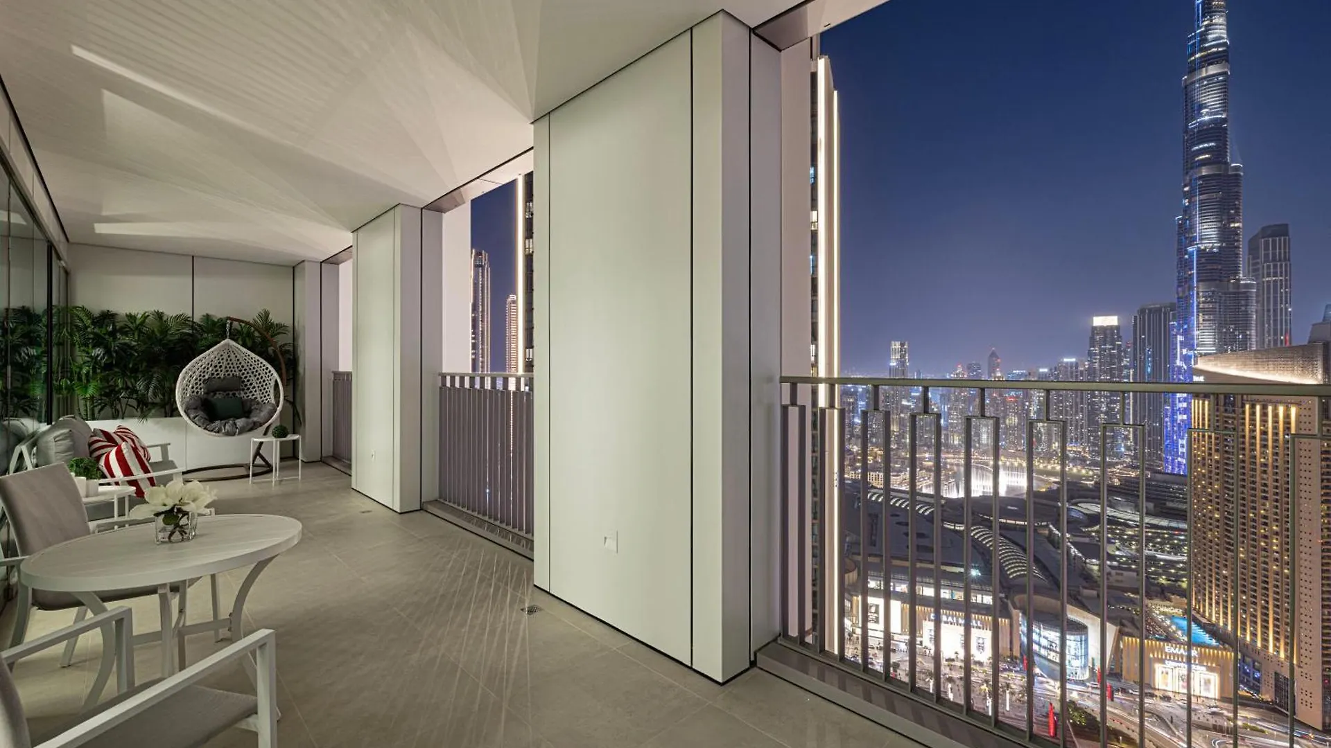 Magnificent - Luxurious 3+ 1 Bedroom With Burj Khalifa View Dubai Apartment