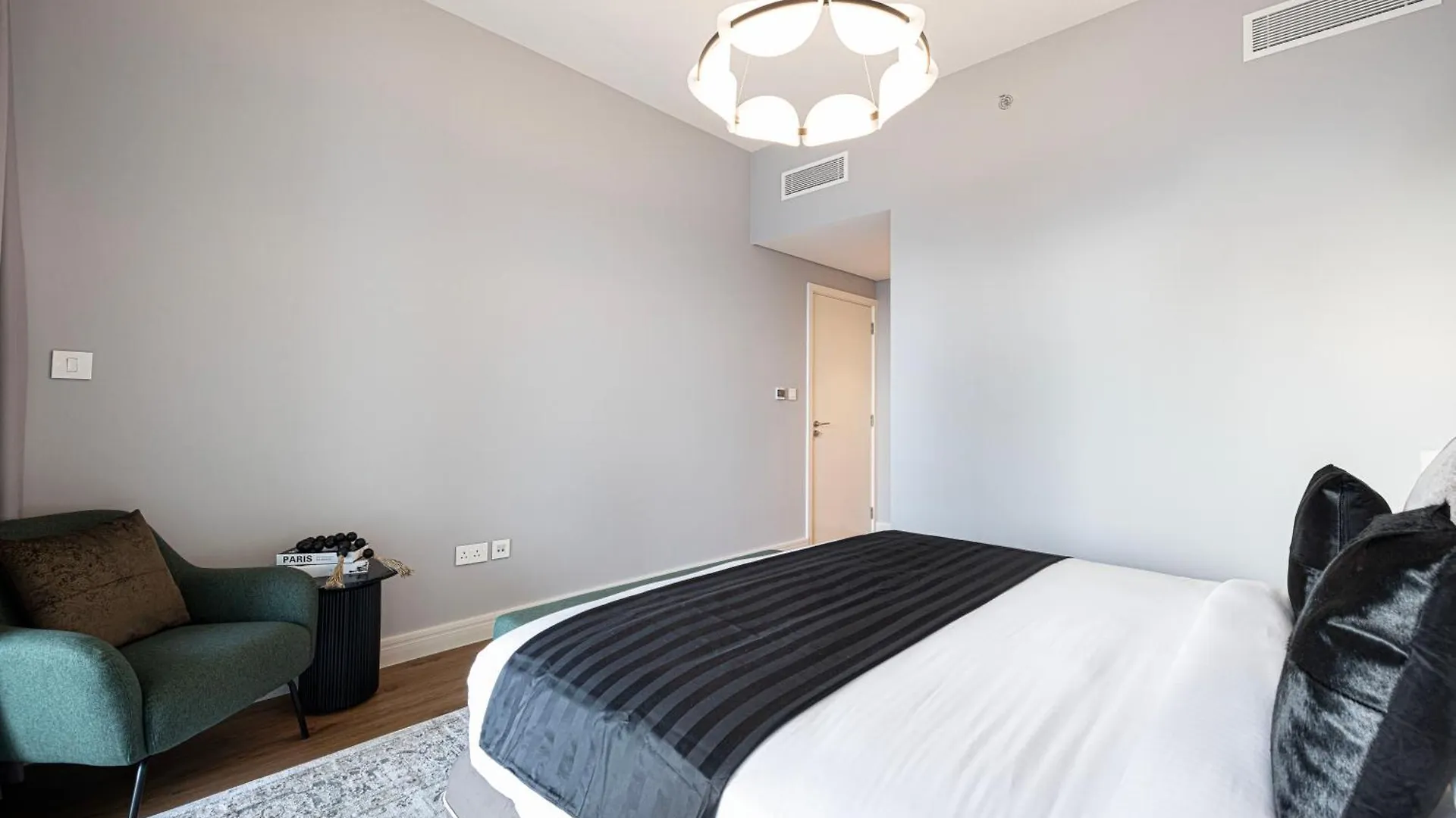 Magnificent - Luxurious 3+ 1 Bedroom With Burj Khalifa View Dubai 0*,
